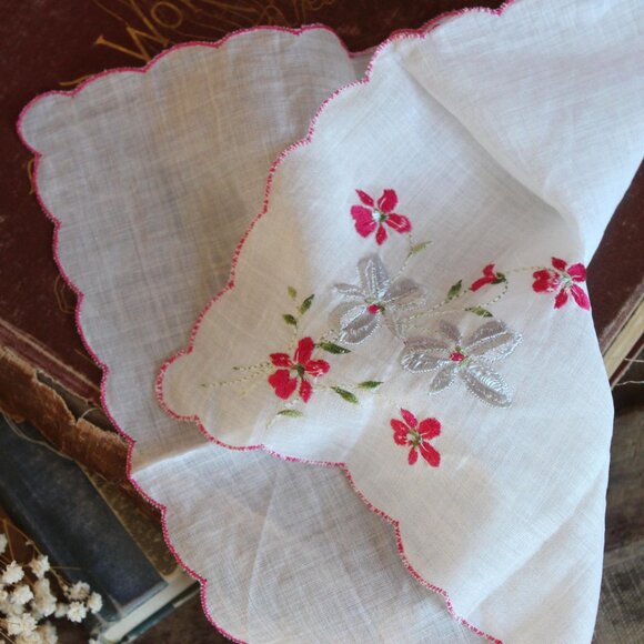 Vintage Christmas Handkerchief, Silver Poinsettia Print Red Trim, Holiday Theme - Picture 8 of 10